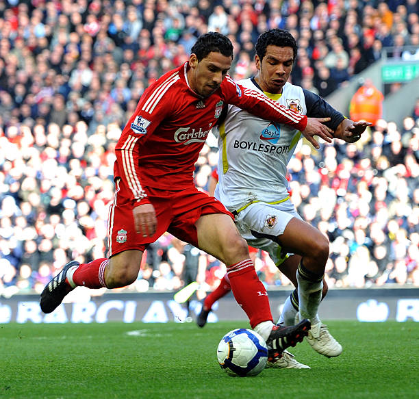 如铜墙铁壁 如铜墙铁壁