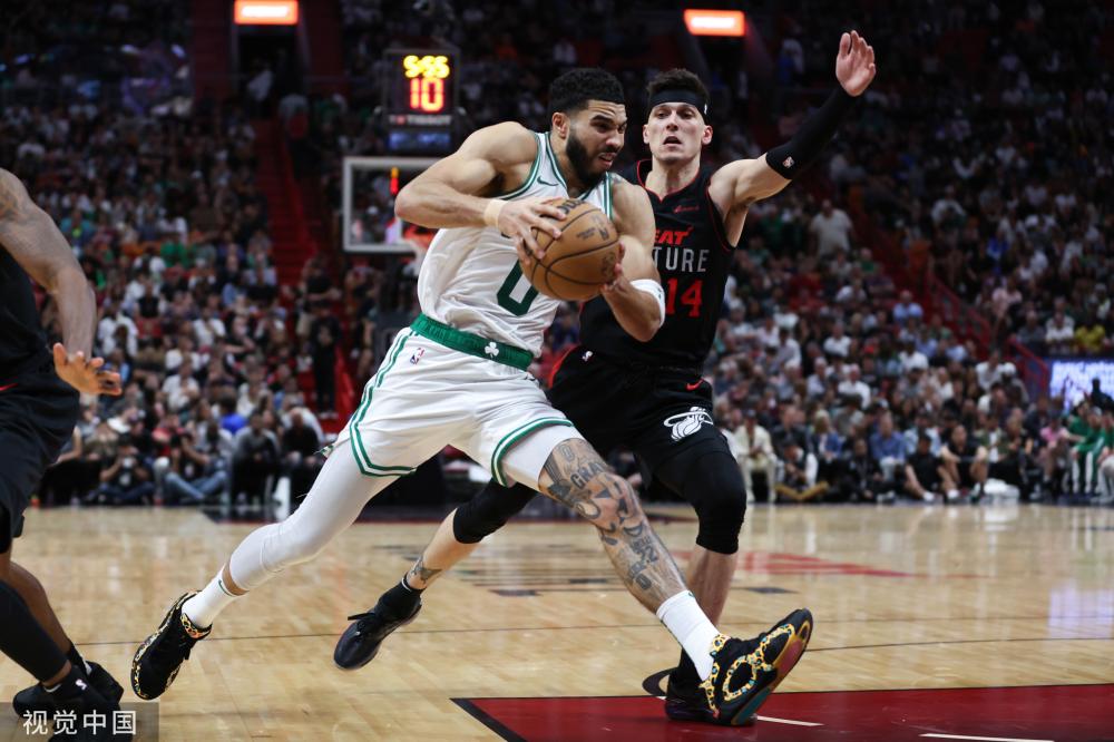 足球产业面 足球产业面