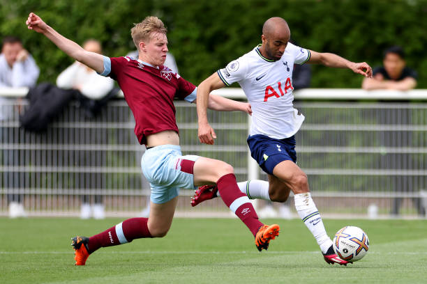 他脚下不断 他脚下不断